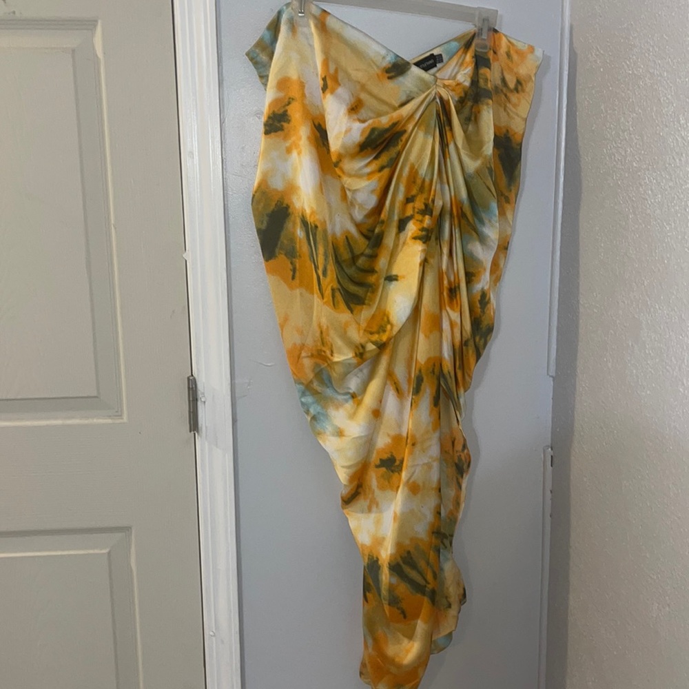 Asymmetrical open slit long skirt